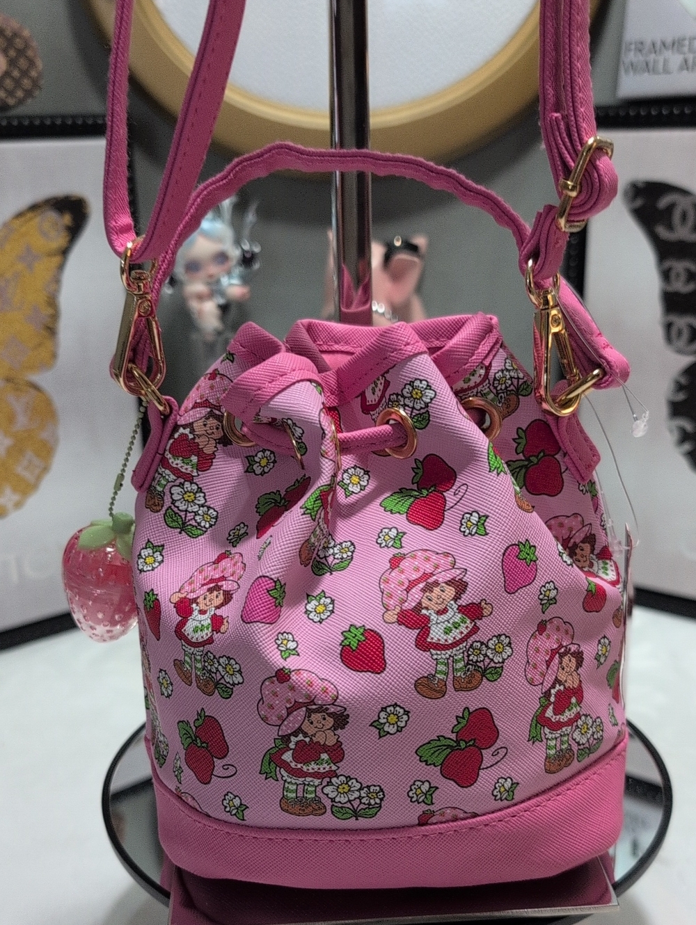 Shannon's Birthday Surprise Strawberry Shortcake Mini Bucket Bag - ๐ Bundle ๐ - Picture 13 of 16